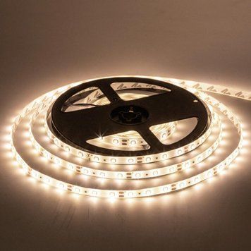 Фото Світлодіодна стрічка тепла біла 12V smd2835 60LED/м IP65 1012034,